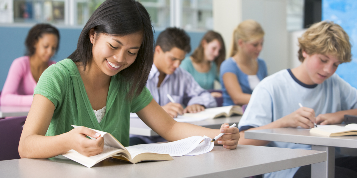 Boosting Middle School Literacy: How Readable English is Making a Difference in the Classroom